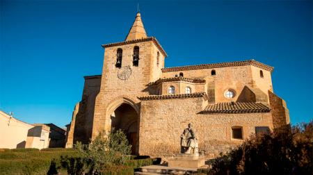 Imagen La coral ‘Voces Amigas’ actúa en la iglesia de Villanueva de Sijena